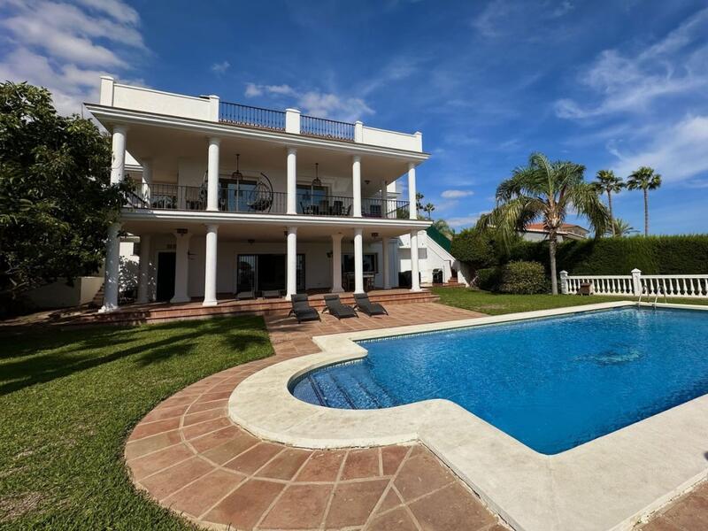 5 bedroom Villa for sale