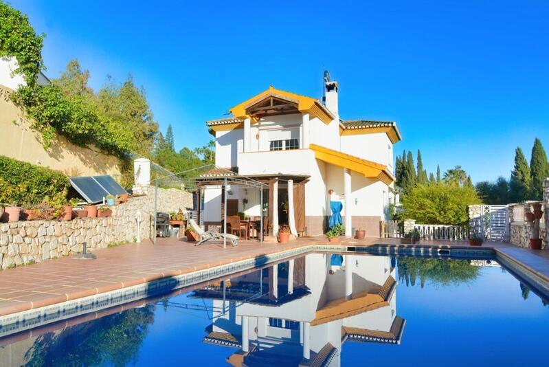 5 bedroom Villa for sale