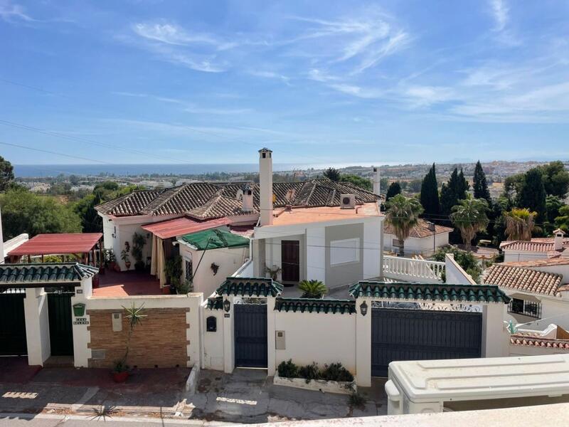 Apartamento en venta en Nueva Andalucia, Málaga