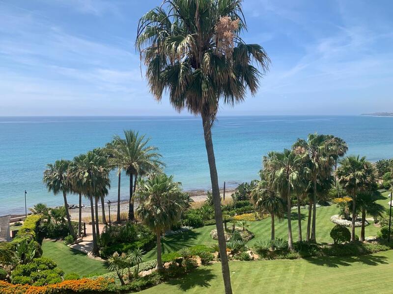 Apartamento en venta en Estepona, Málaga