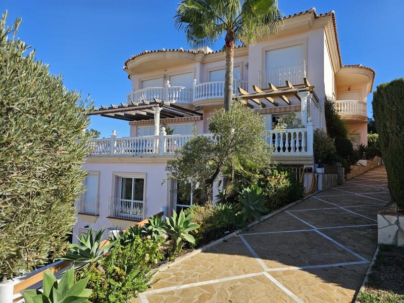 Villa à vendre dans Marbella, Málaga