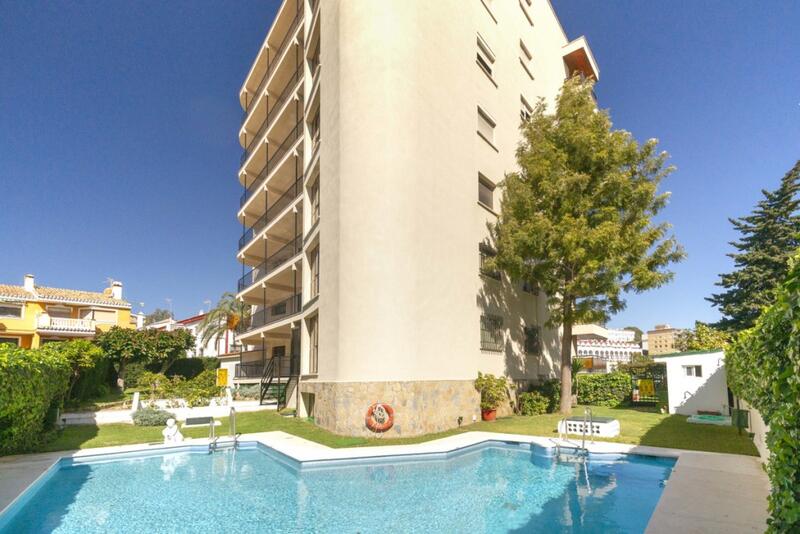 Apartment for sale in Benalmadena, Málaga