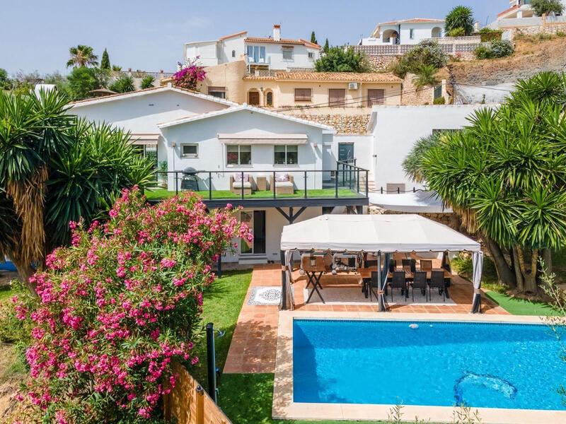 Villa til salg i Fuengirola, Málaga