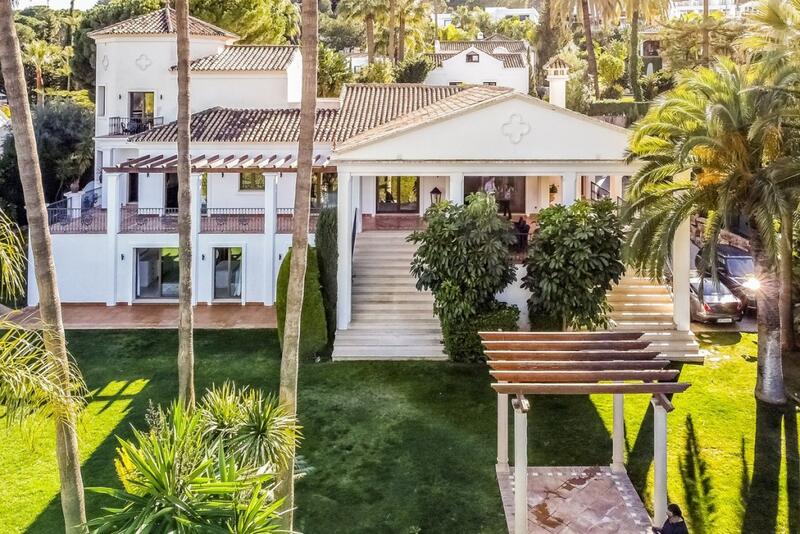 Villa till salu i Nueva Andalucia, Málaga