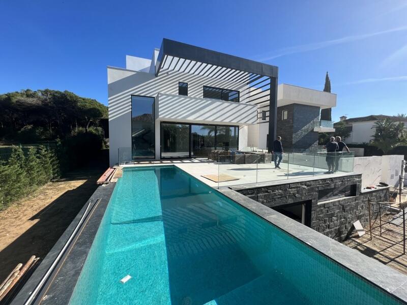 Villa til salg i Marbella, Málaga