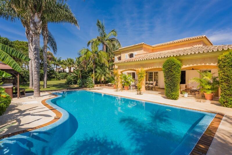 Villa til salg i Marbella, Málaga