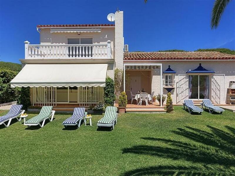 Villa en venta en Marbella, Málaga