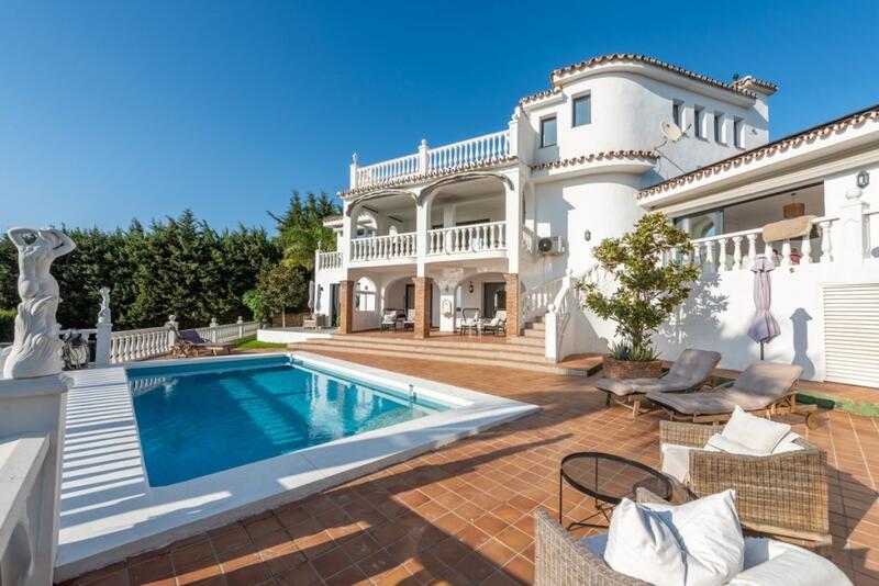 Villa en venta en Mijas Costa, Málaga