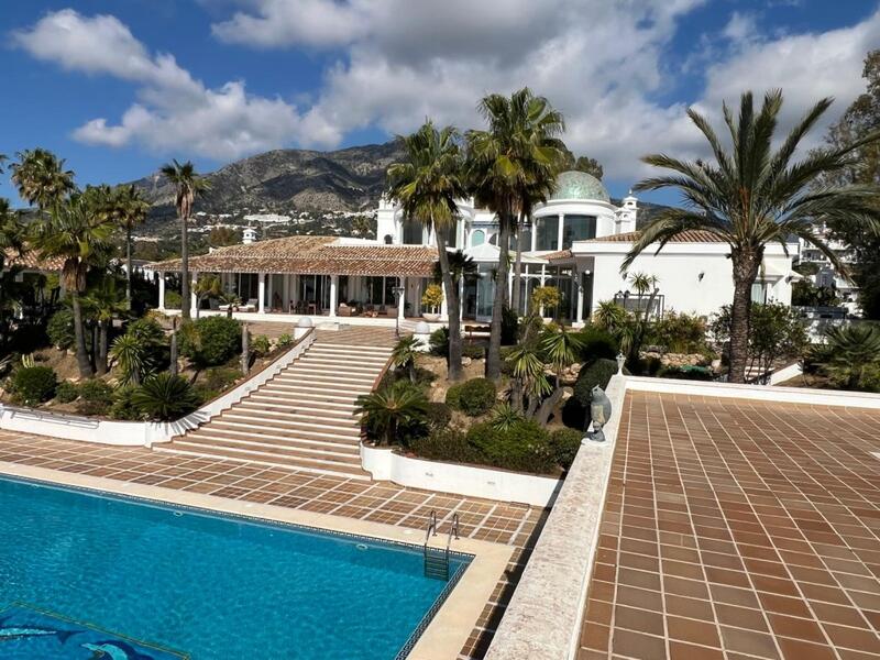 Villa til salg i Mijas, Málaga