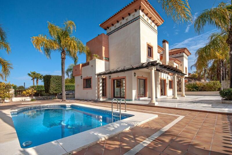 Maison de Ville à vendre dans Coin, Málaga