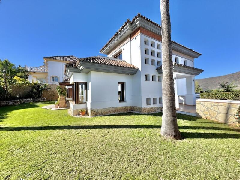 5 bedroom Villa for sale