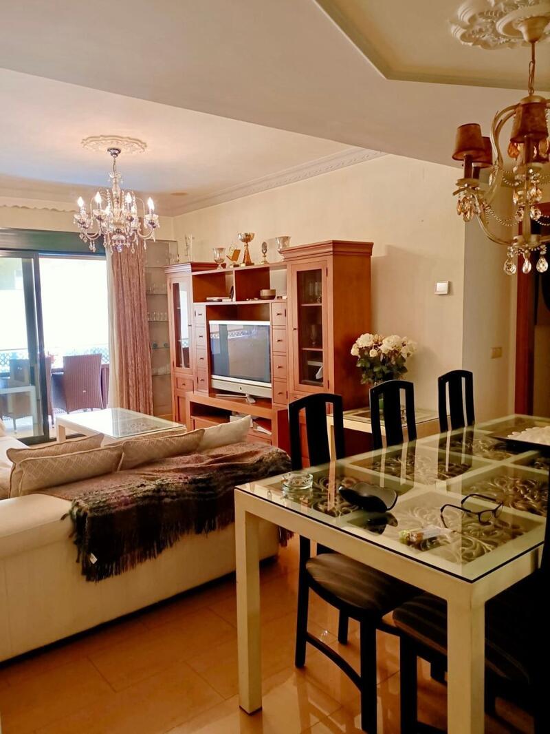 3 bedroom Apartment for sale